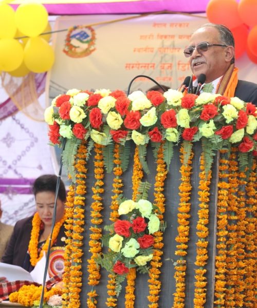 सिरहा पुगेर प्रधानमन्त्रीले भने – मधेसको विकास नभईकन देशको विकास हुँदैन्