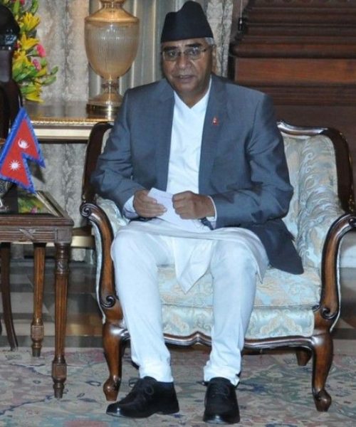 माओवादीसँगको गठबन्धन टुटेसँगै देउवाले थाले अन्य दलका अध्यक्षसँग छलफल