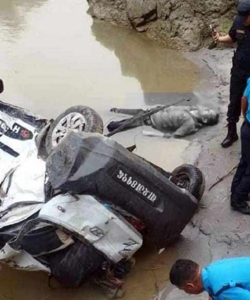 गोरखा जाँदै गरेको ट्याक्सी त्रिशूलीमा खस्यो,५ जनाको मृत्यु