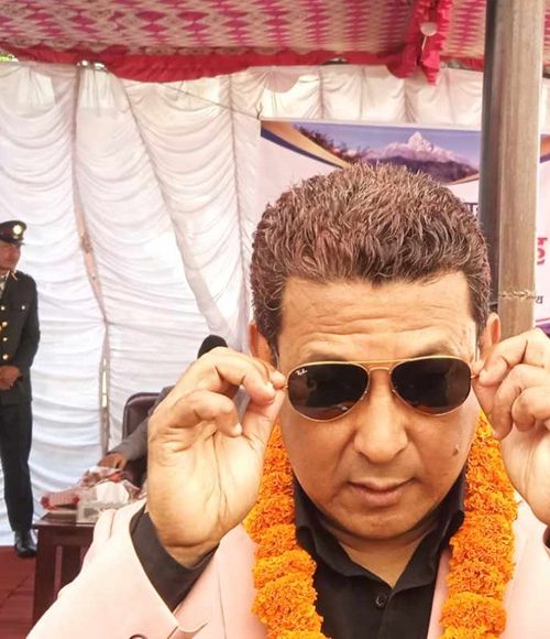 एकीकृत समाजवादीले दीपक मनाङेसँग स्पष्टीकरण सोध्ने, मन्त्रीको लोभमा सांसद पद धरापमा