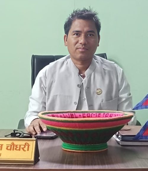रञ्जिता श्रेष्ठले सुप प्रदेश संसदीय दलका नेता घनश्याम चौधरीलाई दलको नेताबाट हटाइन्