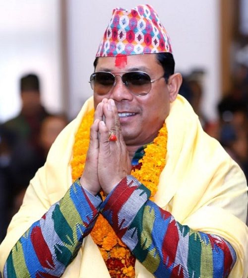 ३ महिनादेखि खानासमेत खाएको छैन्,पार्टीको किचलोले आत्महत्या गर्ने अवस्थामा पुगिसकेँ : रेशम चौधरी