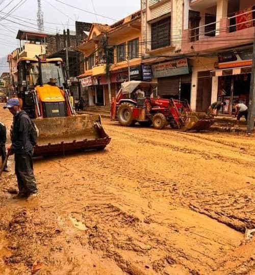 भारी वर्षाका कारण बुटवलका विभिन्न स्थान डुवानमा,अमरपथ लगायतका क्षेत्र हिलाम्मे