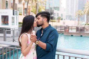 गायक महेश र गायिका अस्मिताले गरे इन्गेजमेन्ट