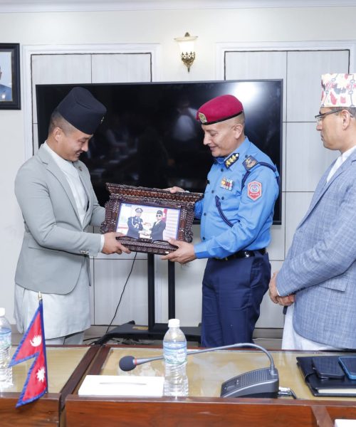 गृहमन्त्री सुदन गुरुङले दिए राजीनामा